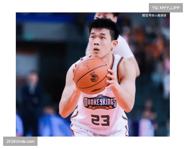 林葳场均21.1分 同曦队年轻核心承担进攻重任 林葳场均21.1分 同曦队年轻核心承担进攻重任